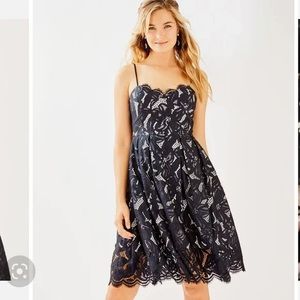 Lilly Pulitzer black lace sleeveless dress - Size 2